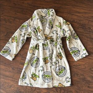 Kids Pajamas with baby Yoda Character Print